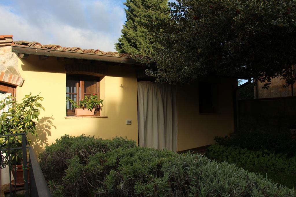 Hotel Da Leo Montefollonico Exterior foto